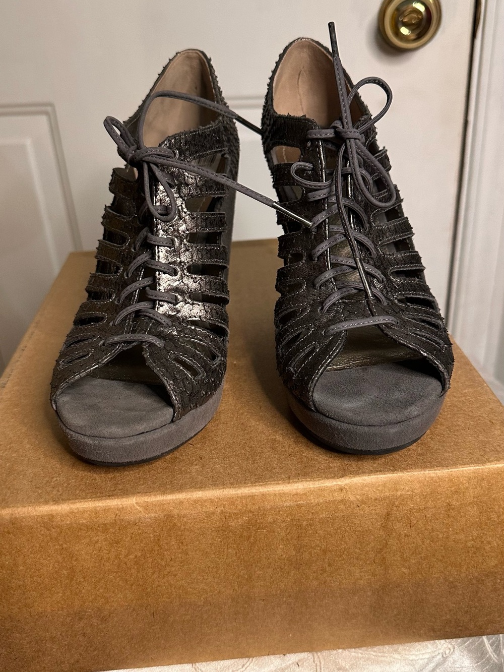 Johnston & Murphy Charcoal Gray Lace-Up Open-Toe Heeled Sandals